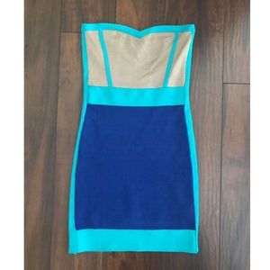 👗 Strapless Bebe Dress 👗